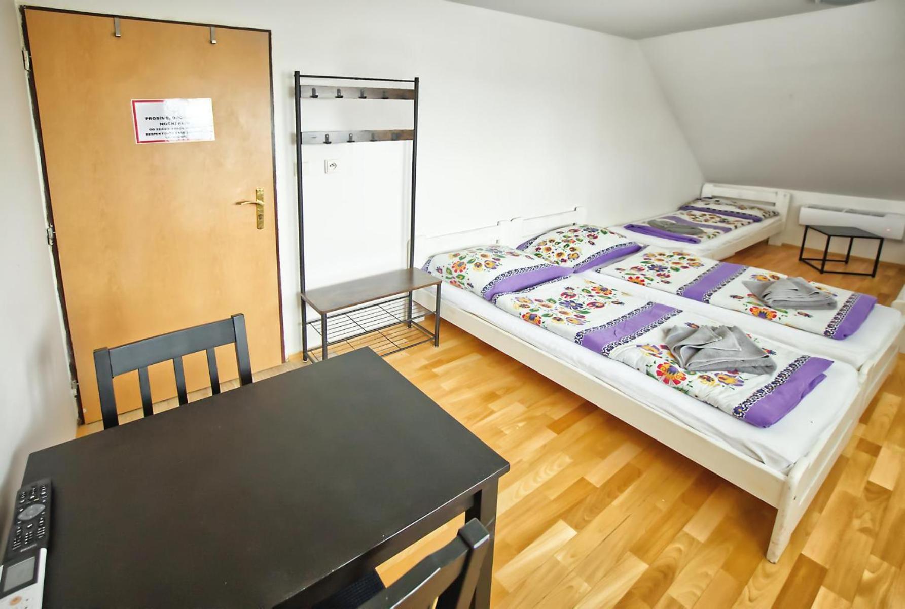 Penzion Bazen Vino Sklep U Palecku Zaječí Extérieur photo