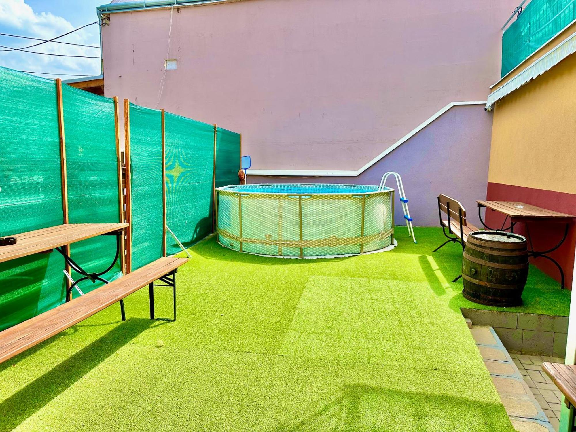 Penzion Bazen Vino Sklep U Palecku Zaječí Extérieur photo